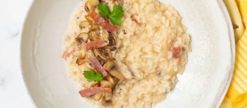 Risotto sarde e pomodorini secchi, una ricetta adatta per ogni occasione
