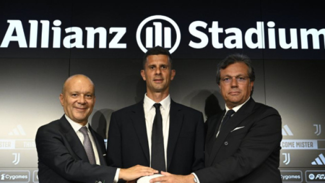 Maurizio Scanavino, Thiago Motta e Cristiano Giuntoli. Foto &copy; Juventus