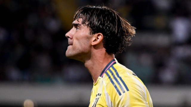 Dusan Vlahovic in azione con la Juventus &copy; X