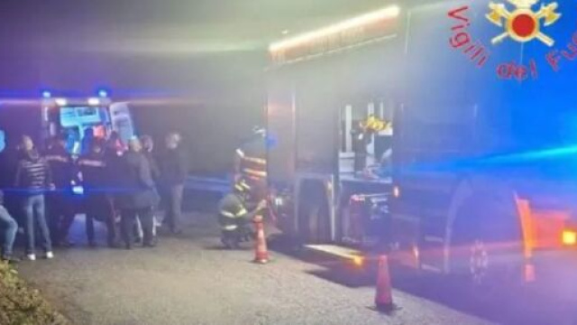 Incidente stradale nel catanzarese - &copy; Vigili del Fuoco