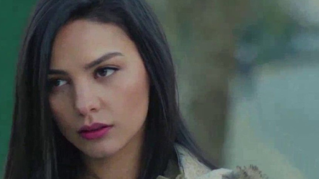 Zeynep in una scena di Endless Love &copy; Mediaset.