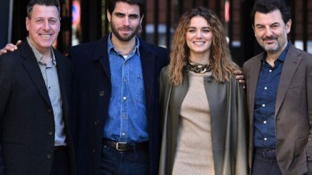 I protagonisti di Un Passo dal Cielo 8 immersi nelle suggestive Dolomiti bellunesi &copy; Rai 1