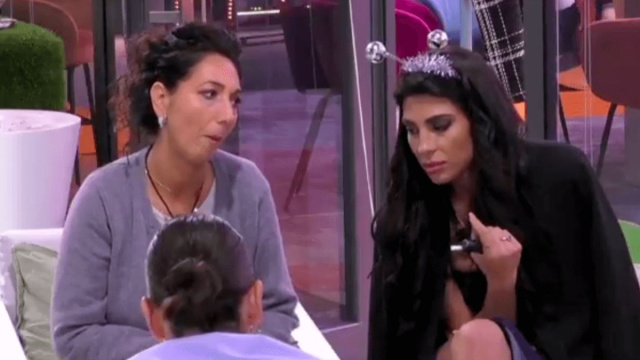 Donatella Mercoledisanto e Rasha Younes &copy; Grande Fratello / Mediaset.