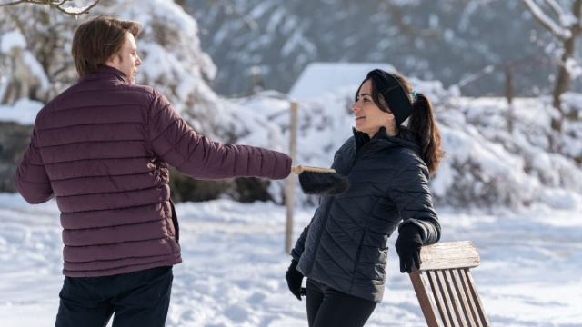 Lukas Leibe nei panni di Theo Licht e Yeliz Simsek in quelli di Lale Ceylan. &copy; Immagine Mediaset