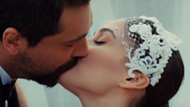 Alihan e Zeynep in Forbidden Fruit &ndash; &copy; Mediaset.