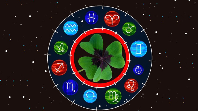 Ruota dello zodiaco con quadrifoglio in posizione centrale - &copy; Pixbay IA