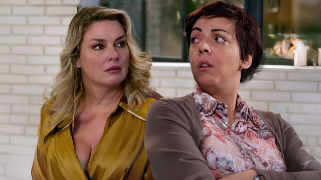 Claudia Costa (Giada Desideri) e Mariella Altieri (Antonella Prisco) &copy; Un Posto al Sole/Rai.