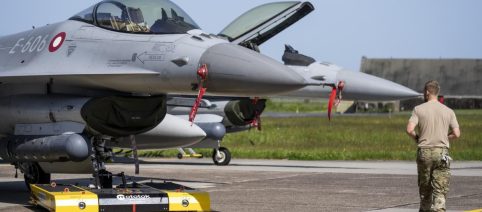 Concorso Ministero della Difesa 2025 con scuola media: domande entro il 21 novembre