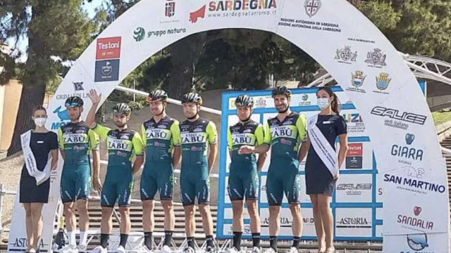 La Vini Zab&ugrave; alla presentazione della 4&ordf; tappa della Settimana Ciclistica Italiana 2021&copy; Wikipedia a Cagliari