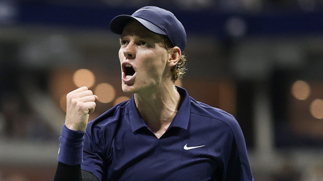 Jannik Sinner esulta dopo un punto (&copy; X Sinner)