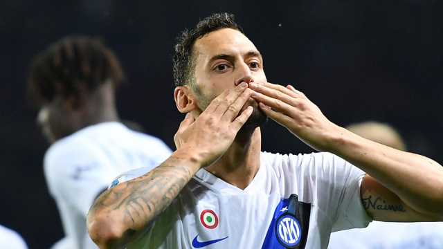 Serie A: gli intrighi di mercato su Calhanoglu, Vlahovic e Lookman - &copy; panorama.it.