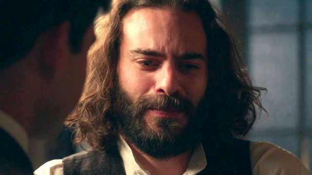 Adriano in una scena &copy; La Promessa.