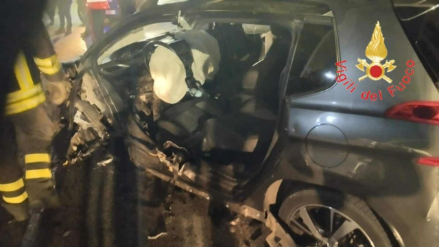 Incidente stradale nel catanzarese - &copy; Vigili del Fuoco