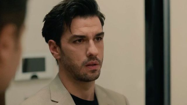 In foto Nuh nella soap &copy; Mediaset