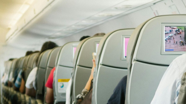 Interno di un aereo &copy; foto pexels.com