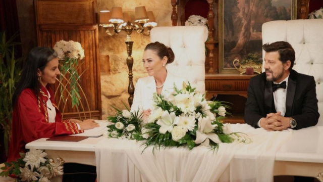 La scena del matrimonio di Sumru e Tashin &copy; La notte nel cuore.