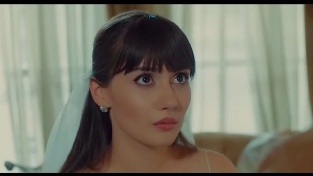 Zeynep il giorno delle nozze con Dundar &copy; Forbidden Fruit