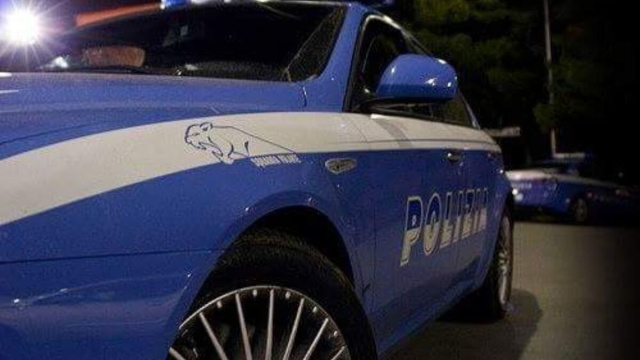 Auto della Polizia di Stato - &copy; Questura di Cosenza.
