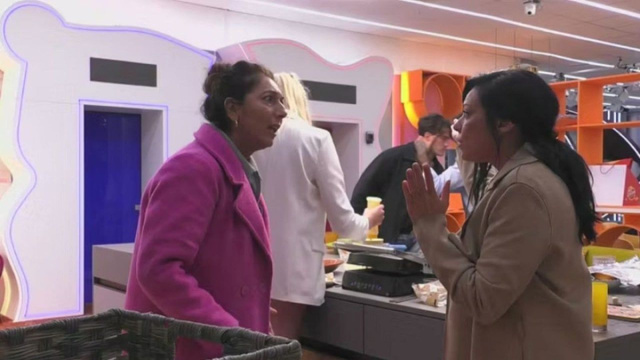 Donatella Mercoledisanto e Francesca Carrara &copy; Grande Fratello / Mediaset.