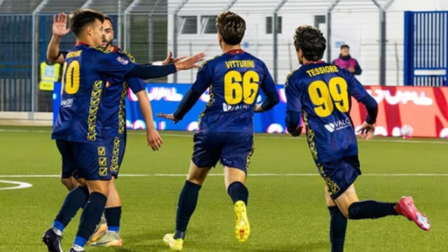 I calciatori del Guidonia esultano dopo un gol &copy; guidoniamontecelio1937fc Instagram