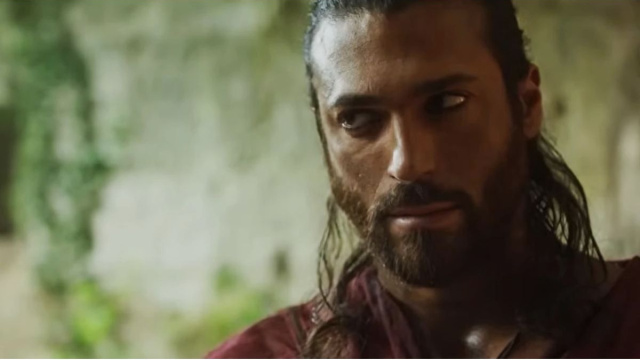 Can Yaman nei panni di Sandokan &copy; Rai.