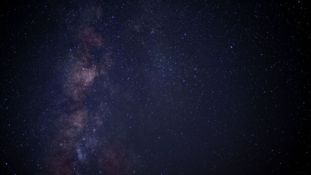 Cielo notturno con un'infinit&agrave; di stelle - pixabay.com