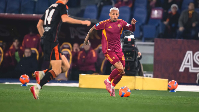 Wesley, terzino della Roma &copy; Roma.