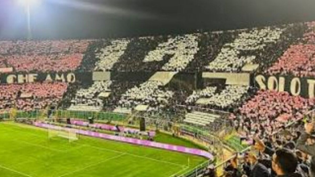 Curva Palermo @ foto Instagram "Che fatica la vita da bomber"