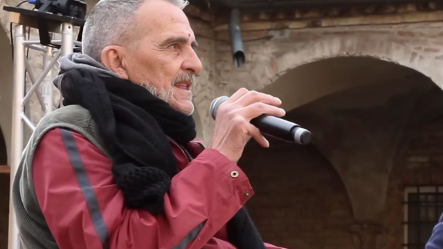 Giovanni Lindo Ferretti durante un'intervista (&copy; Youtube Andrea Scanzi)