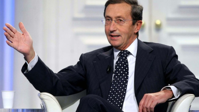 Gianfranco Fini a Porta a Porta &copy; Rai 1.