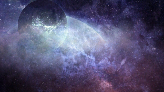 In primo piano la Luna &copy; Pixabay