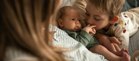 Vivere la cura, per ogni mamma è sempre più importante non perdere la dimensione di donna