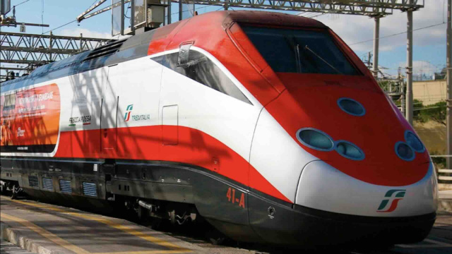 Un treno Frecciarossa di &copy; Trenitalia.