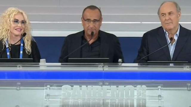 Antonella Clerici, Carlo Conti e Gerry Scotti in conferenza stampa &copy;Rai