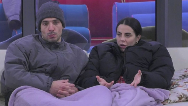 Lorenzo Spolverato e Shaila Gatta - screenshot &copy; Mediaset.