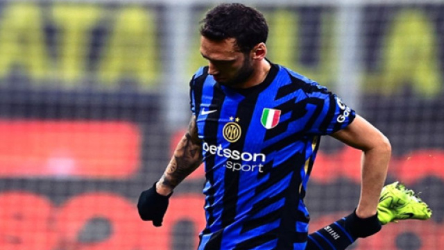Calhanoglu in azione con l'Inter &copy; Instagram