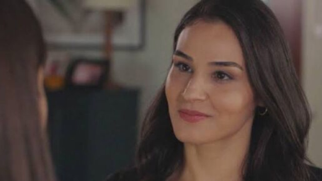 Yesim in una scena di Tradimento &copy; Mediaset