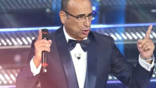 In foto Carlo Conti a Sanremo 2025 &copy; Rai.