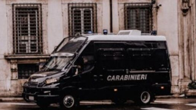 Un mezzo dei Carabinieri - Foto &copy; Pexels