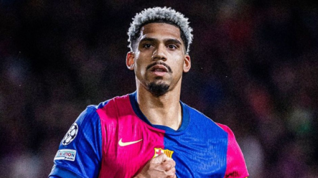 Ronald Araujo, difensore del Barcellona. Foto &copy; X/Araujo