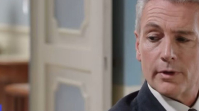 In foto Umberto de Il Paradiso delle signore, screenshot &copy; Rai 1.