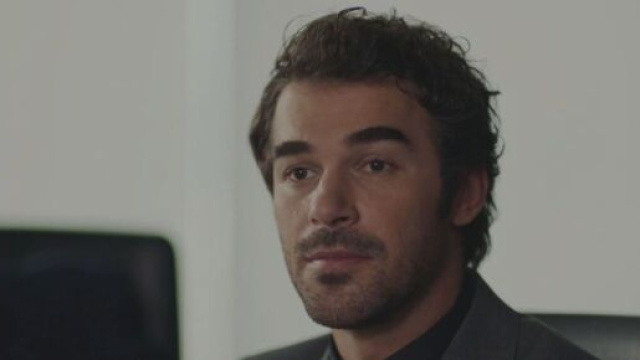 Ozan in una scena di Tradimento &copy; Mediaset.