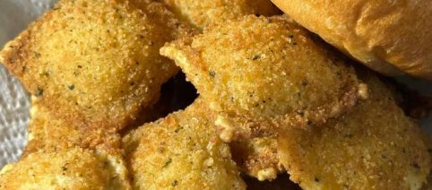 Raviolini di ricotta, morbidi dolcetti ideali per il tè