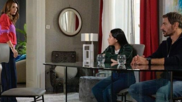 In foto Mina, Fiore e Domenico in Mina Settembre &copy; Rai.