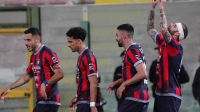 L'esultanza dopo un gol di Marco Tumminello - &copy; Facebook / FcCrotone