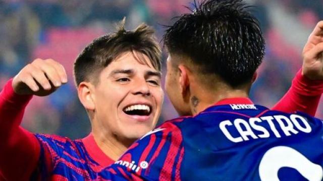 Santiago Castro di schiena - Profilo Facebook &copy; Bologna