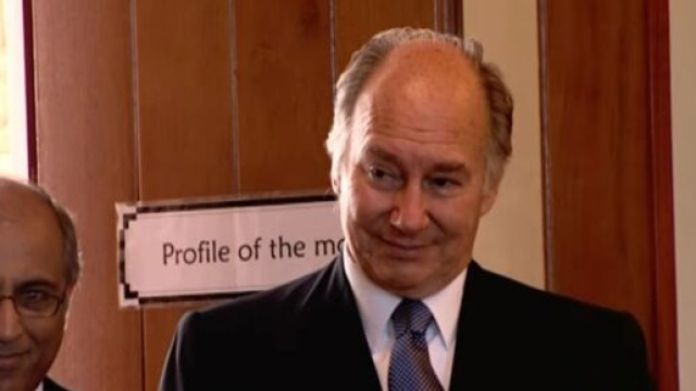 Karim Aga Khan IV, il principe creatore della Costa Smeralda, screenshot &copy; YouTube.