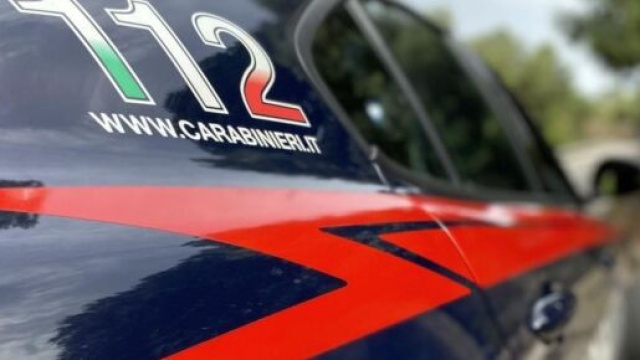 Un'auto dei Carabinieri &copy; Facebook