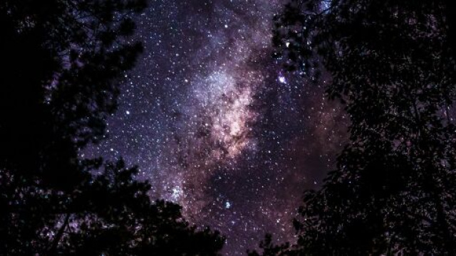 Cielo stellato di notte- &copy;Pexels