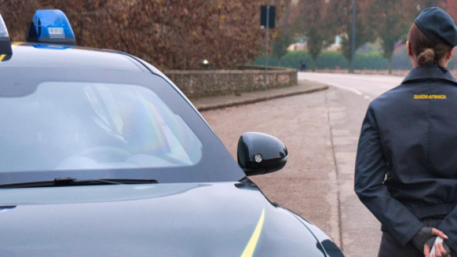 Controlli da parte della Guardia di Finanza - &copy; Facebook / Guardia di Finanza.